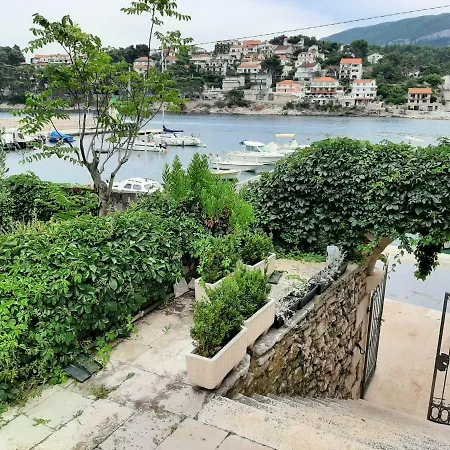 Full Equipped Ap. * Jelsa (Hvar)